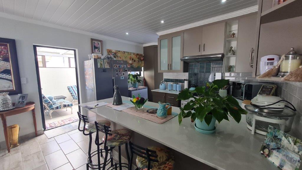 2 Bedroom Property for Sale in Dana Bay Western Cape